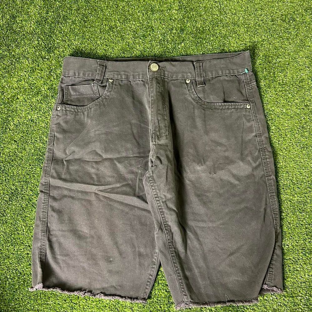 Enyce Men's Black and Grey Shorts
